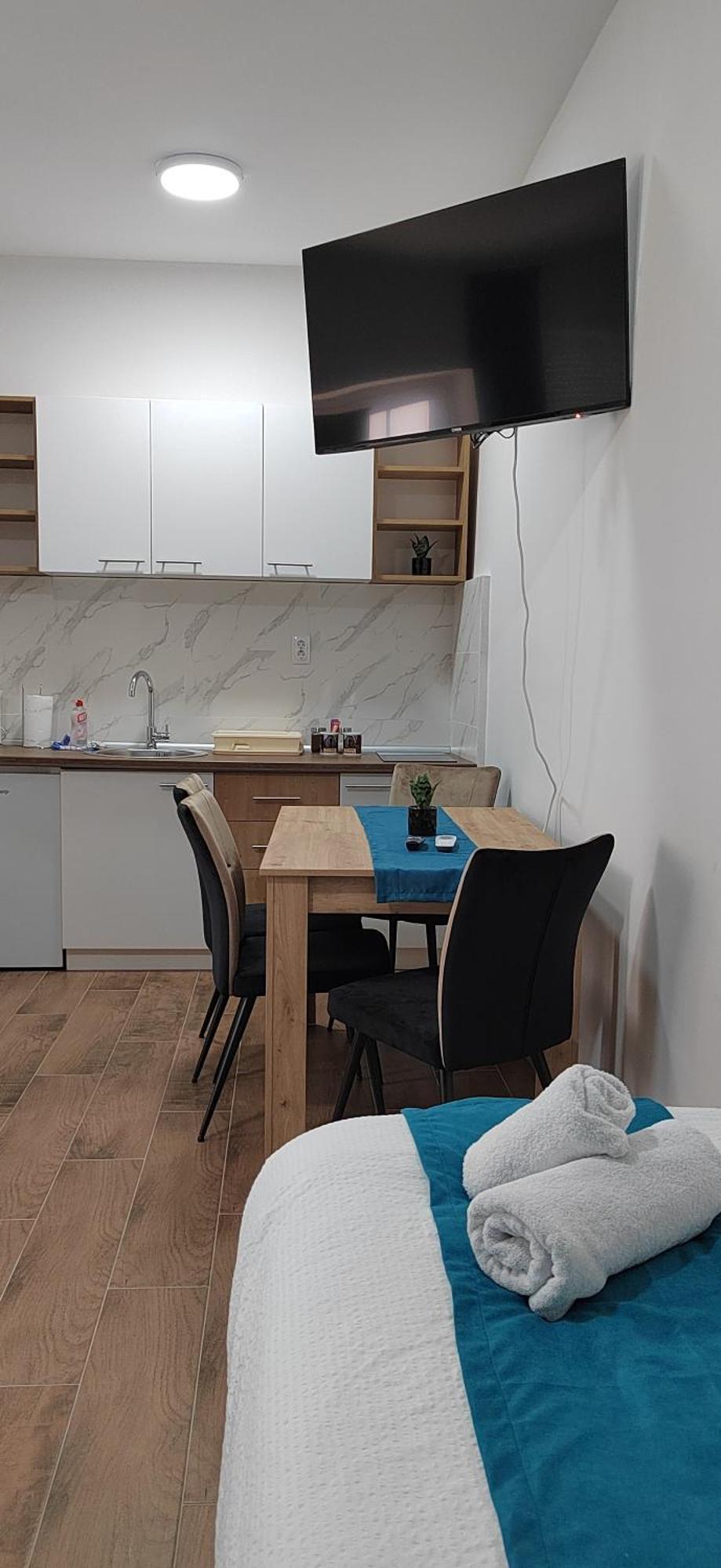 Restoran Orijent 5 Aparthotel Sombor Bagian luar foto